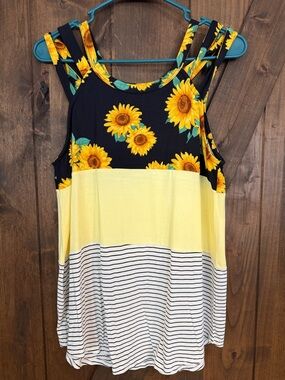 7th Ray Black Sunflower Colorblock Tank with Yellow and White